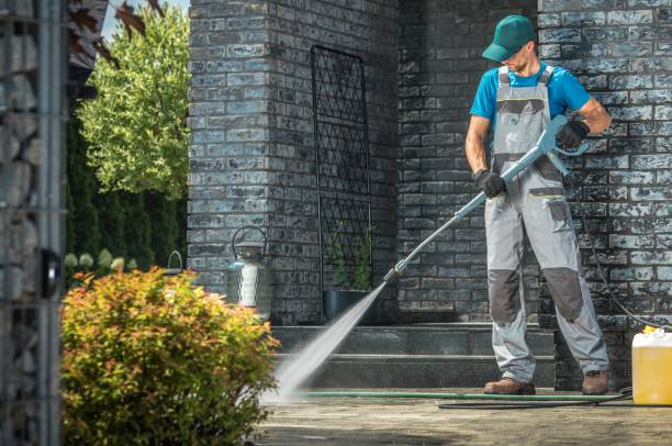 Best Pool Deck Cleaning  in Broadmoor, CA